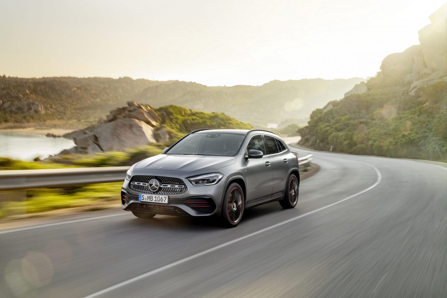 Yeni Mercedes-Benz GLA