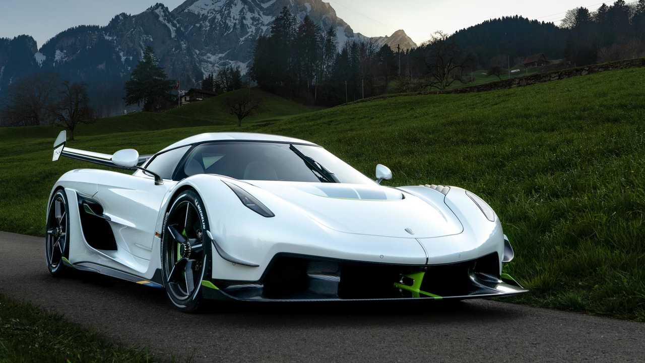 Koenigsegg Mission 500 saatte 500 km hıza çıkabilecek mi?