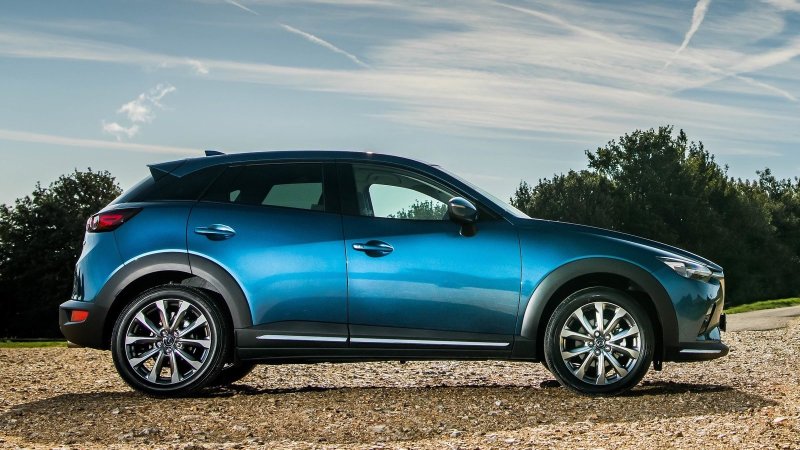 Mazda’nın en küçük SUV’u CX-3 yeni güvenlik özelliklerine kavuştu