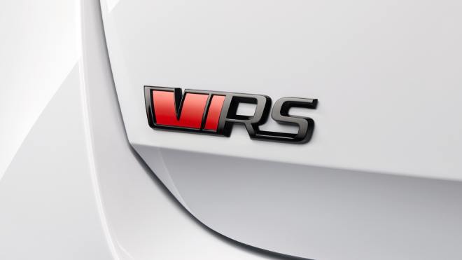 2020 Skoda Octavia RS iV plug-in hibrid motorla geliyor