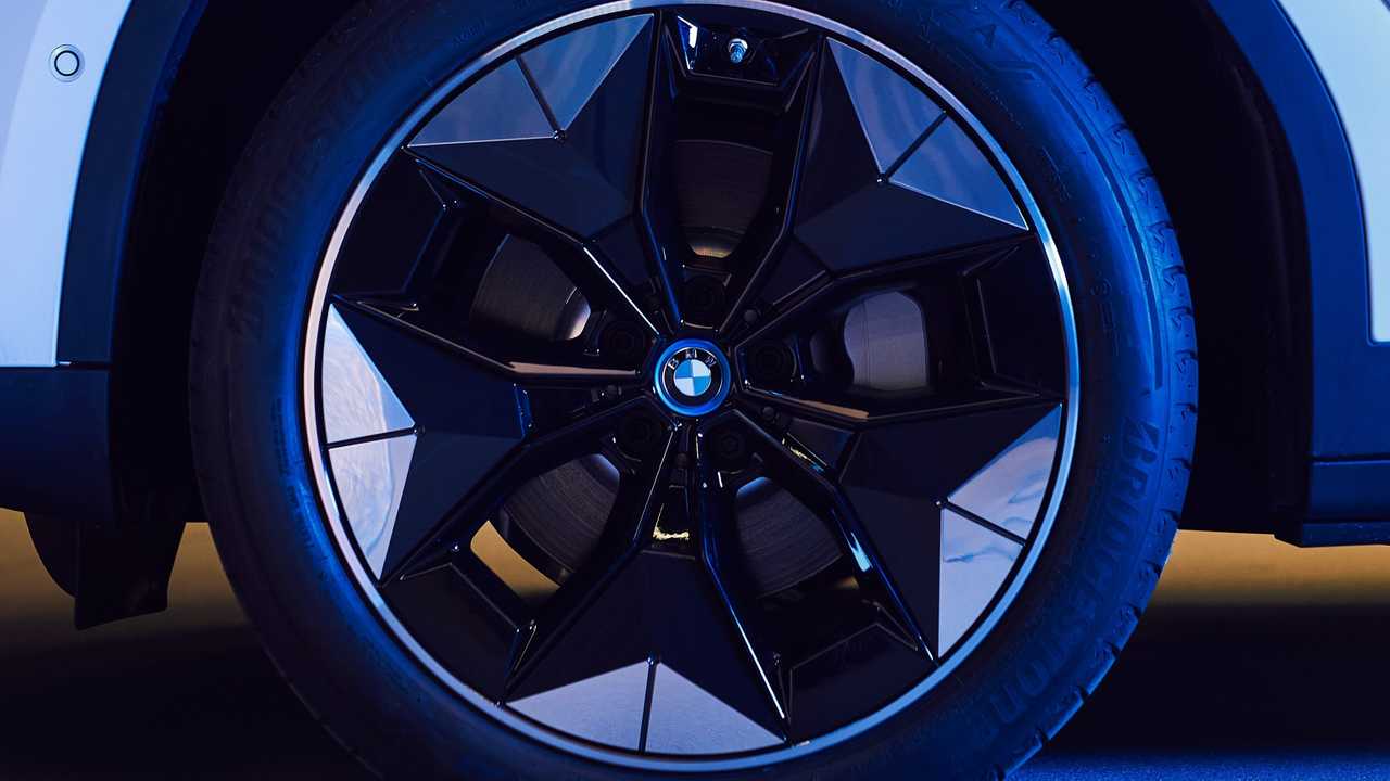 BMW iX3’ün airodinamik jantları menzil kapasitesini arttıracak