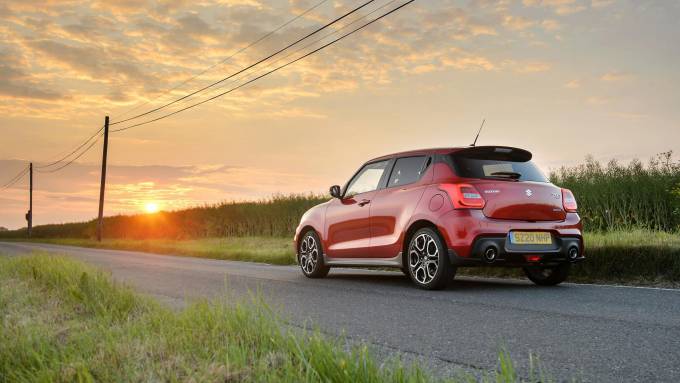Suzuki Swift’in Sport Hybrid versiyonu çıktı
