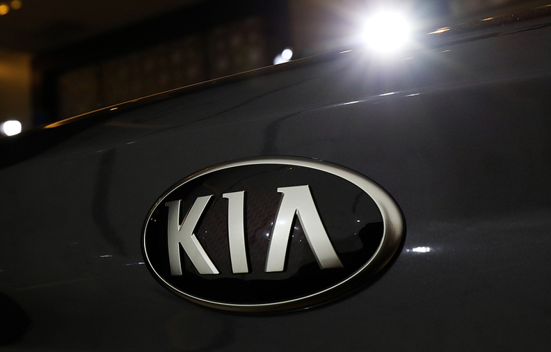 Üretime ara veren Kia fabrikasında bantlar yeniden çalışmaya başladı
