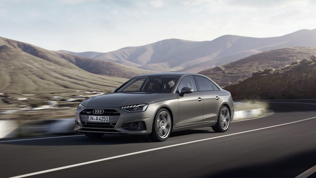 Gücü artan 2021 Audi A4’te sürekli dört çeker standart hale getirildi