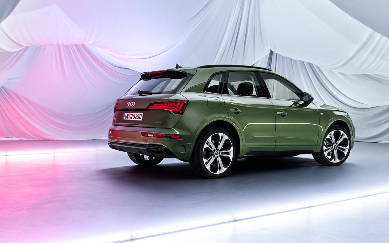 2021 Audi Q5 plug-in hibrid ve 349 beygirlik SQ5 versiyonlarıyla sahnede