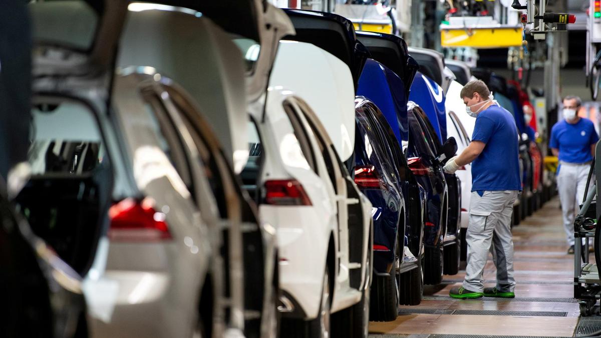 Salgından olumsuz etkilenen VW, yeni önlemlerle kemer sıkmaya devam edecek