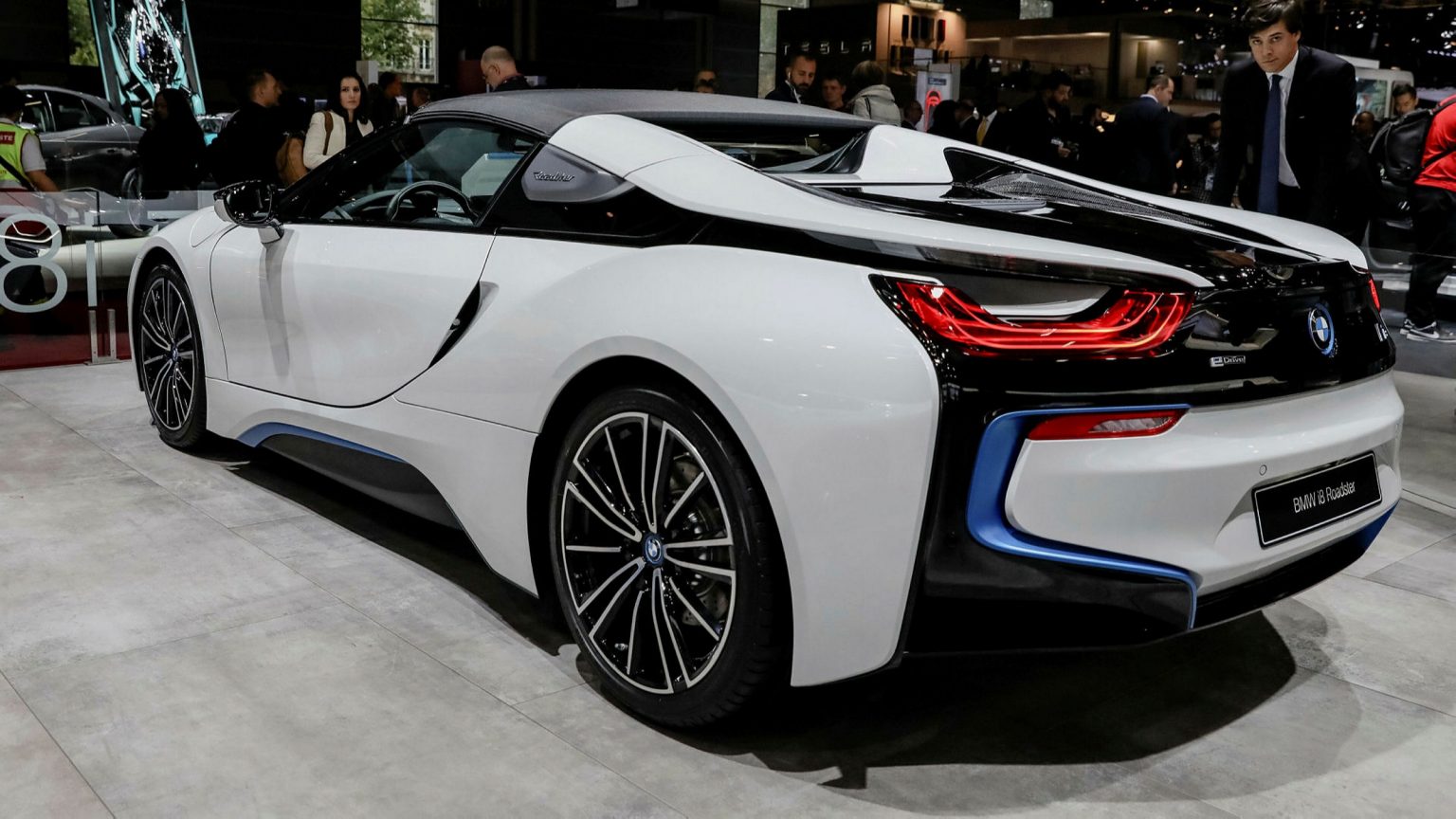BMW İsveçli batarya tedarikçisiyle 2 milyar Euro’luk anlaşma imzaladı