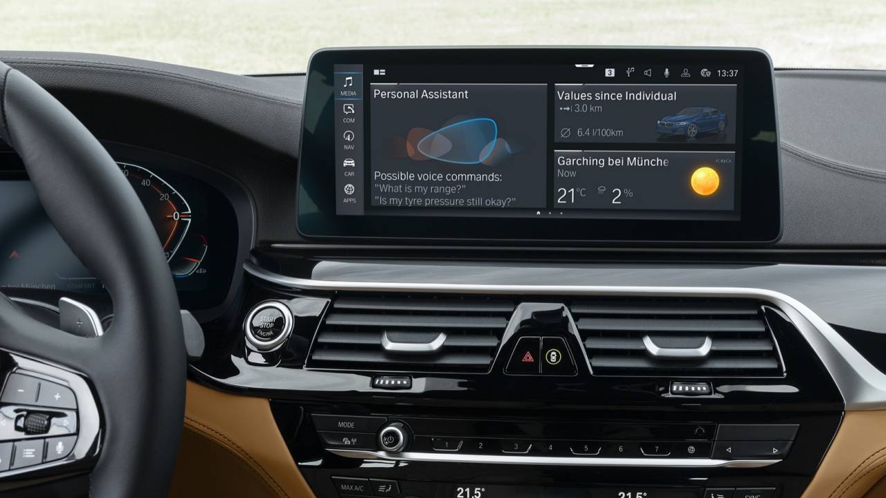 BMW’nin araç içi eğlence sistemi tüm zamanların en köklü güncellemesini aldı