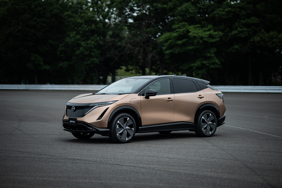 Nissan’ın 480 km menzile sahip elektrikli SUV’u Ariya tanıtıldı