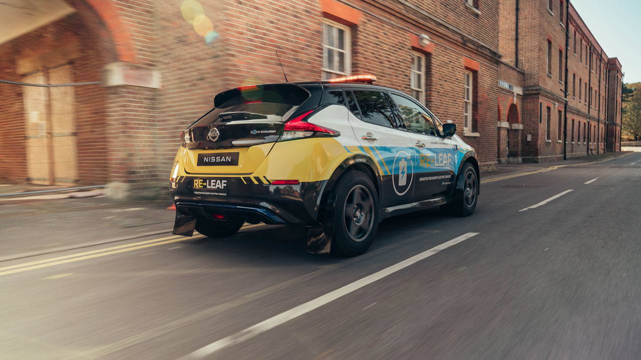 Nissan’dan yüzde 100 elektrikli acil yardım aracı: RE-LEAF