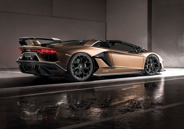 2020 Lamborghini Aventador