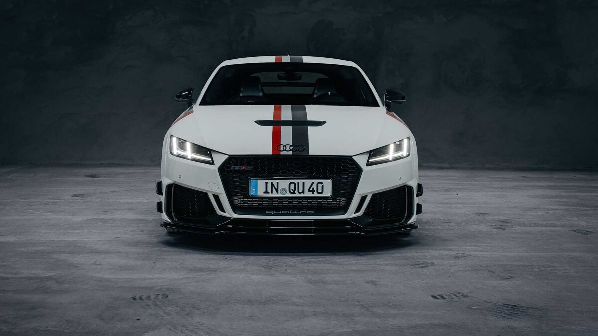 Özel Üretim Audi TT RS 40 Years Of Quattro Tanıtıldı – Tam Bir Şaheser! Audi TT RS 40 Years Of Quattro