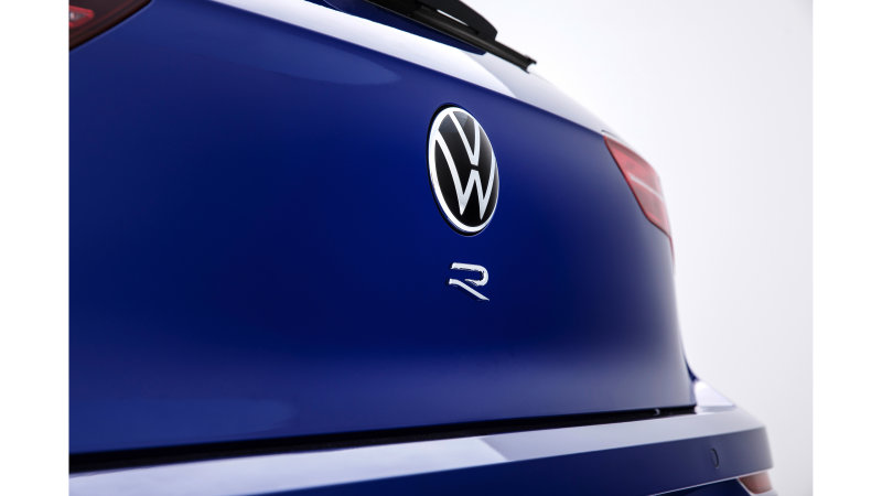 Volkswagen’den Golf R için heyecanlandıran paylaşım!