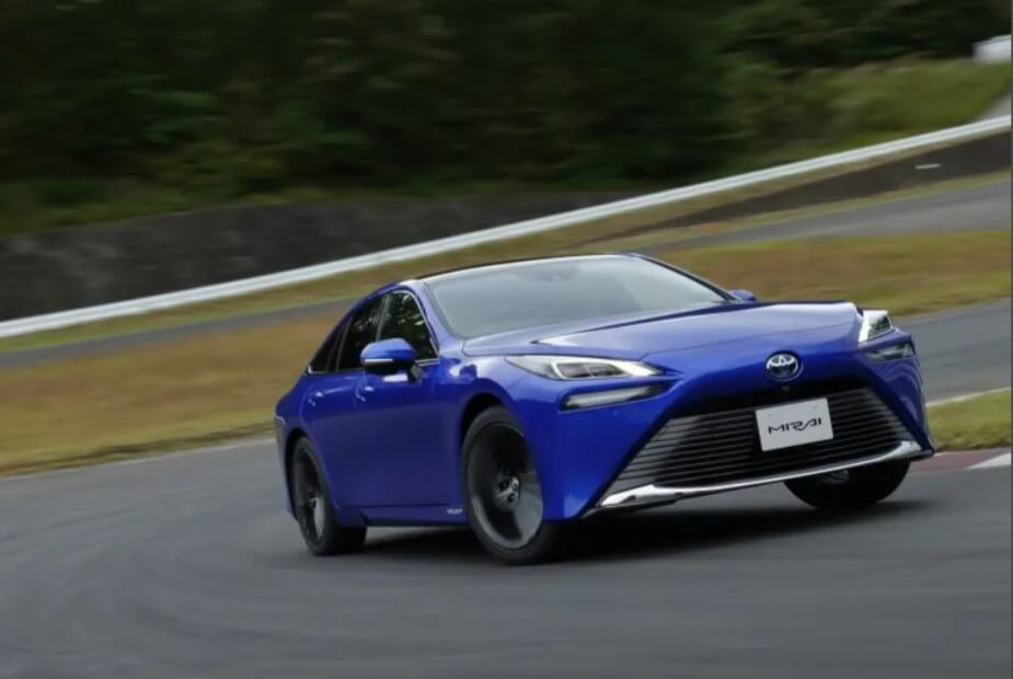 Yeni Toyota Mirai