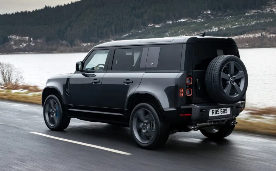 2021 Land Rover Defender V8