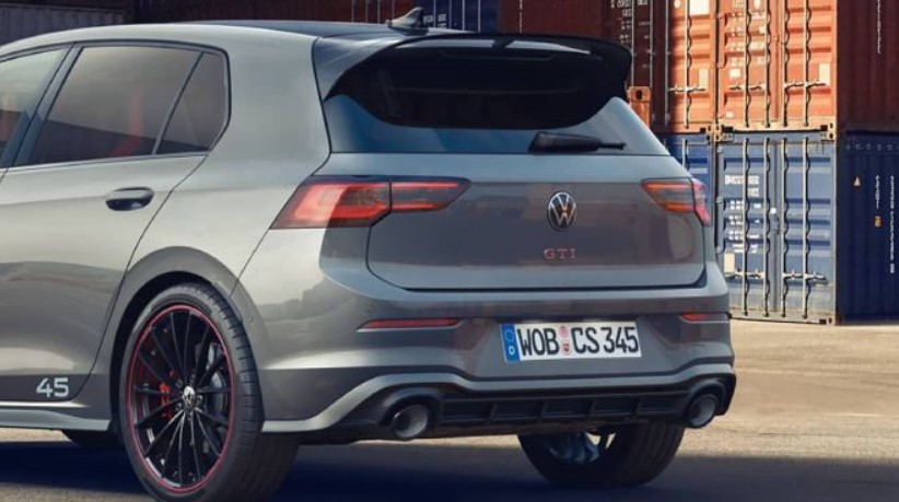 2021 Volkswagen Golf GTI Edition 45