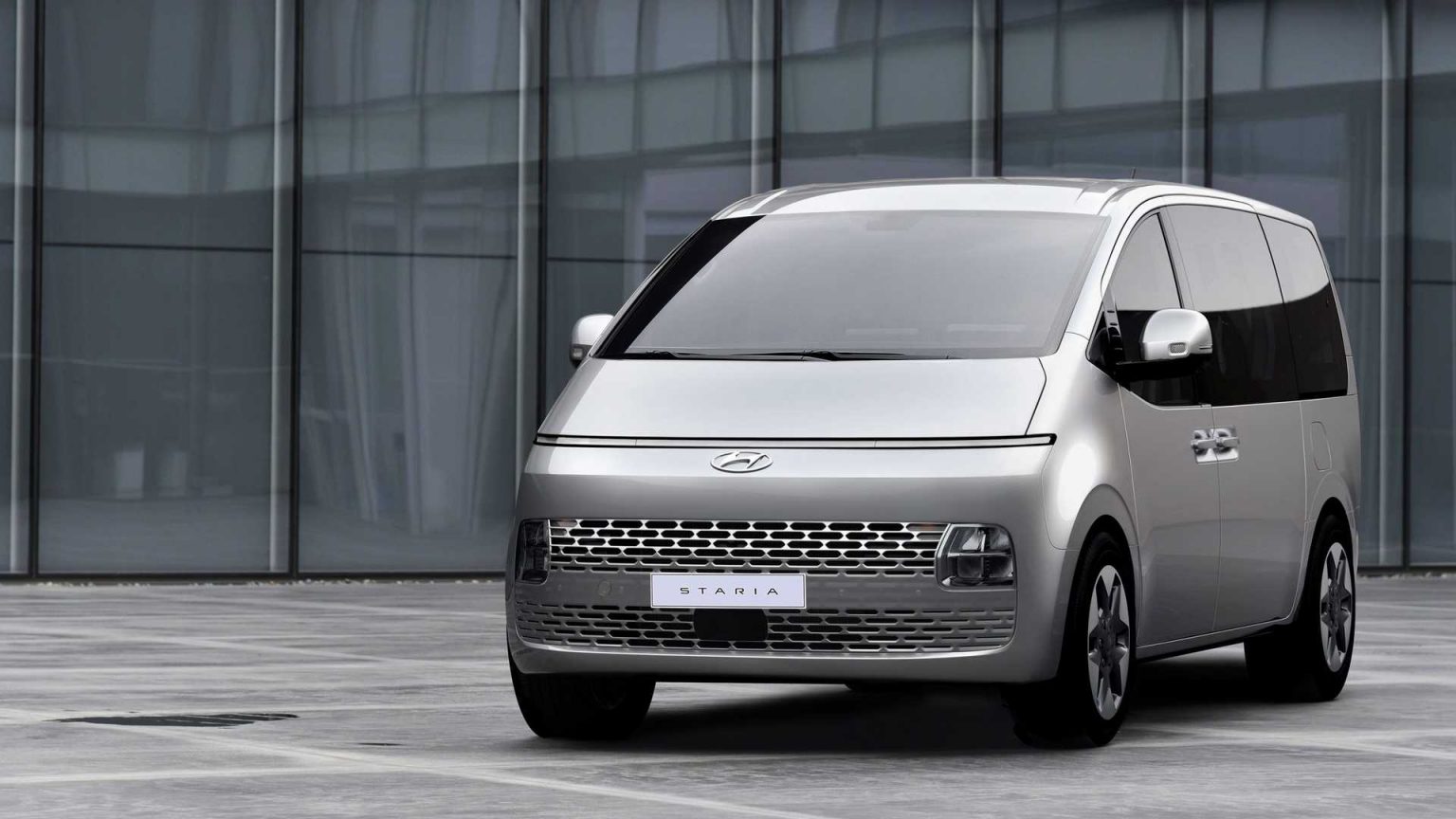 2021 Hyundai Staria Gerçek Görüntülerle Gözüktü (Video) 2021 Hyundai Staria