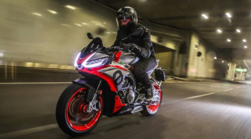 Aprilia Tuono 660