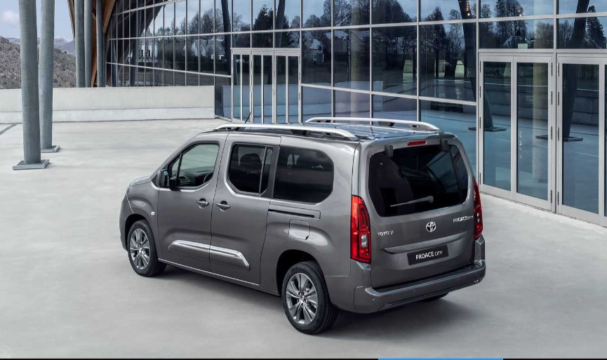 yeni Toyota Proace City