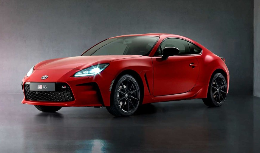 2021 Toyota GR 86 Tanıtıldı! Efsanenin Dönüşü 2021 Toyota GR 86