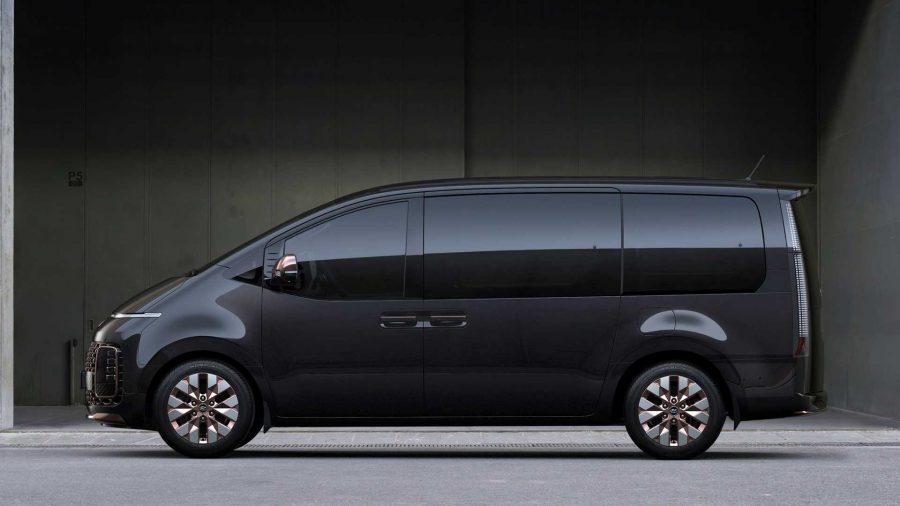 Hyundai Staria