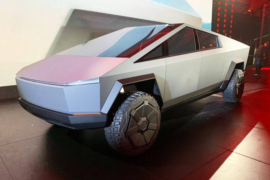 Tesla Cybertruck Yollarda Boy Gösterdi Tesla Cybertruck