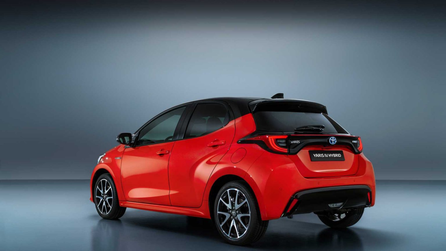 2021 toyota yaris 1