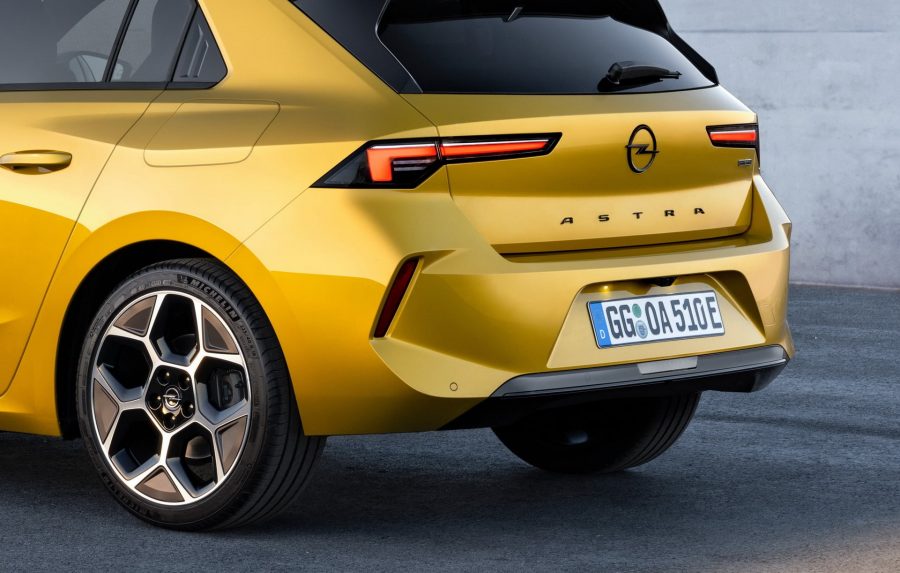 2022 opel astra 2