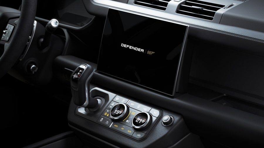 land rover defender v8 bond edition 4