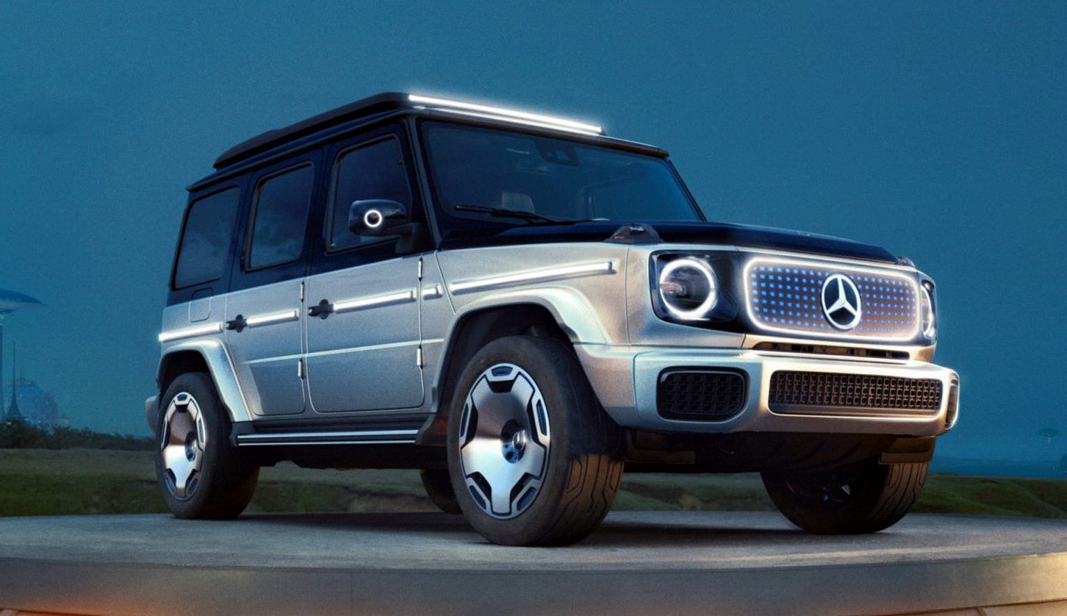 mercedes benz egq 5