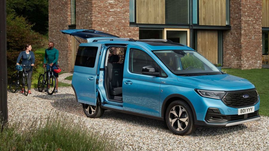 2022 ford tourneo connect 8