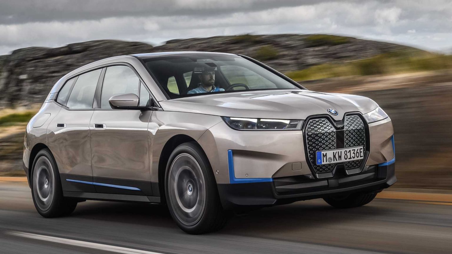 BMW iX Türkiye Siparişleri Açıldı! Fiyatı Nasıl? bmw ix 2