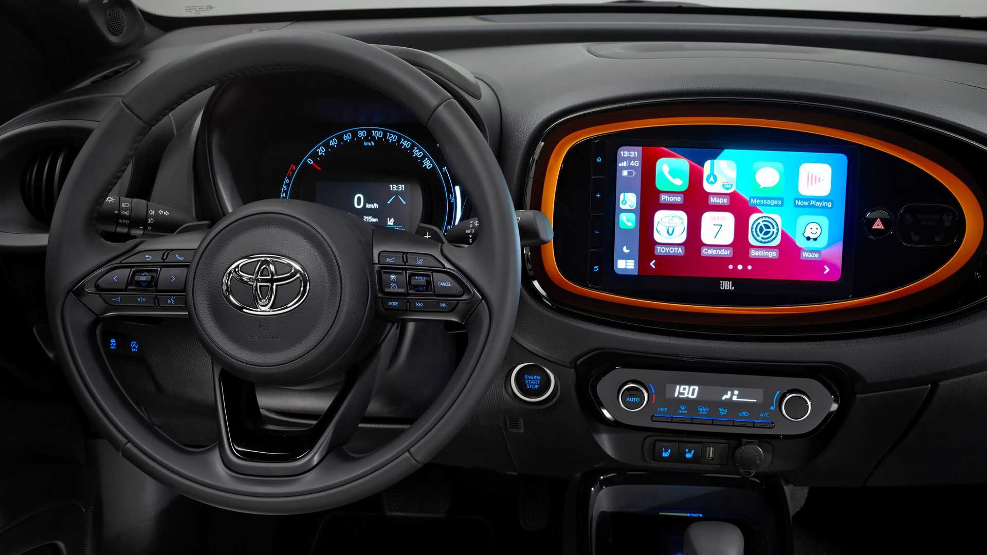 2021 toyota aygo x 4