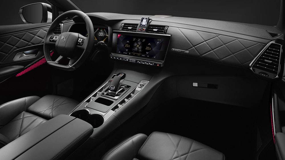 ds 7 crossback ligne noire