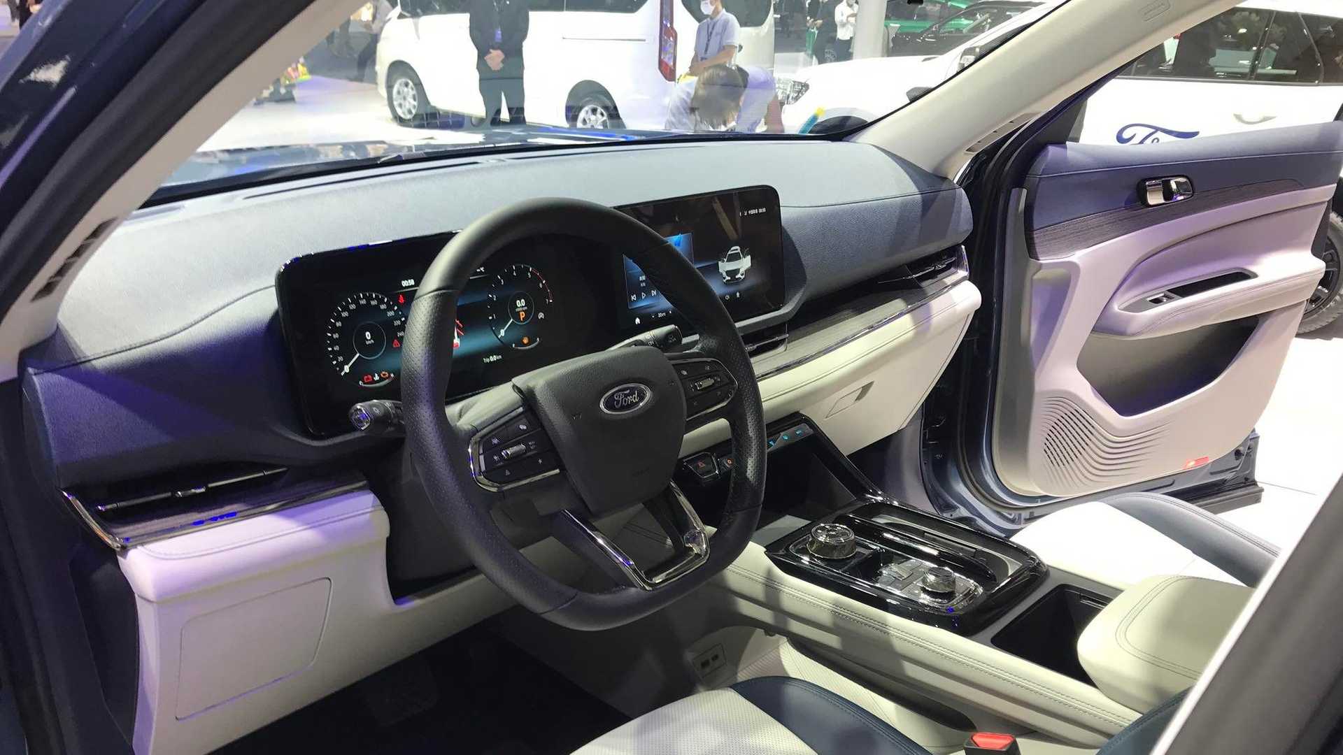 ford equator sport 4