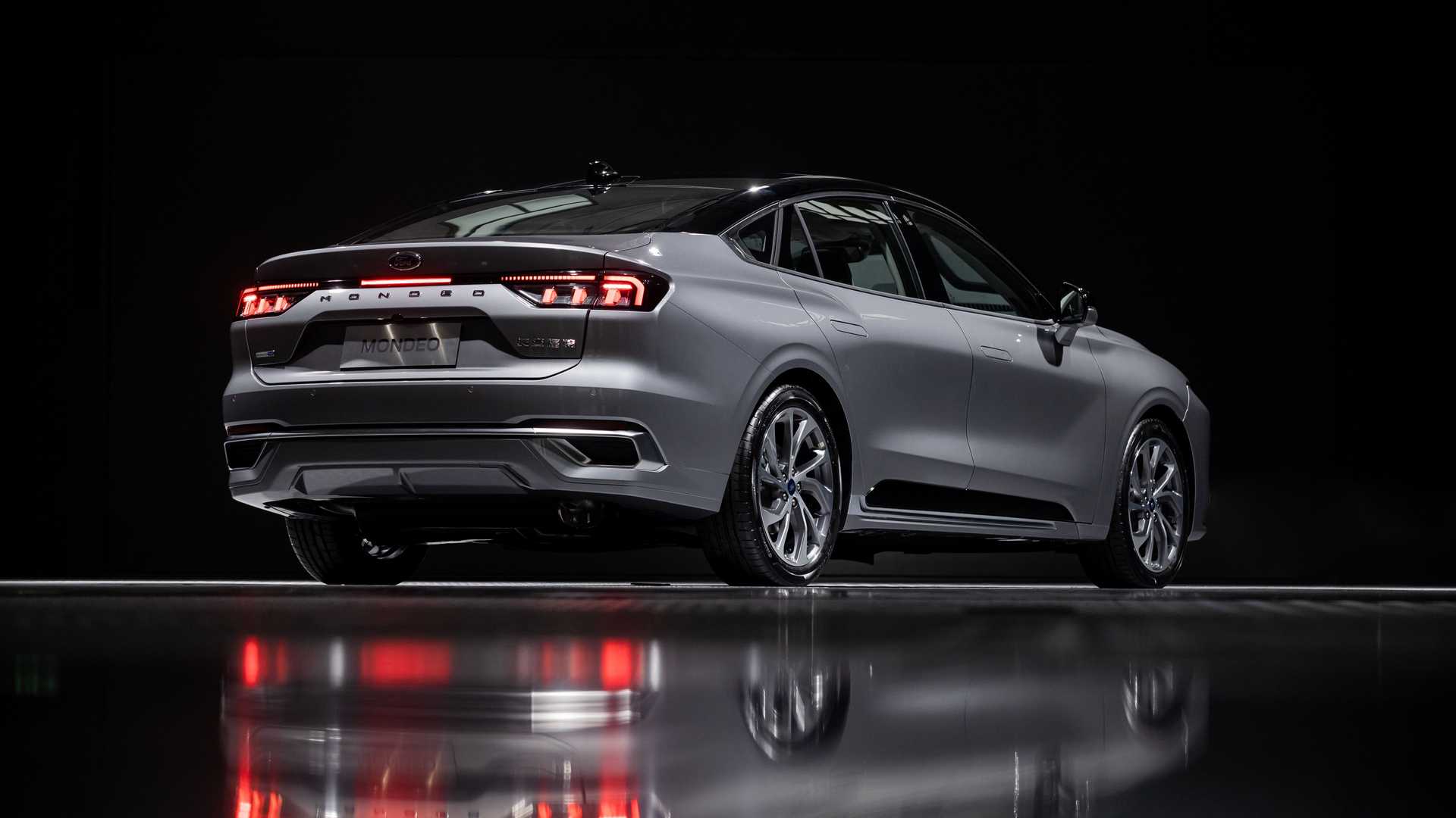 2022 ford mondeo
