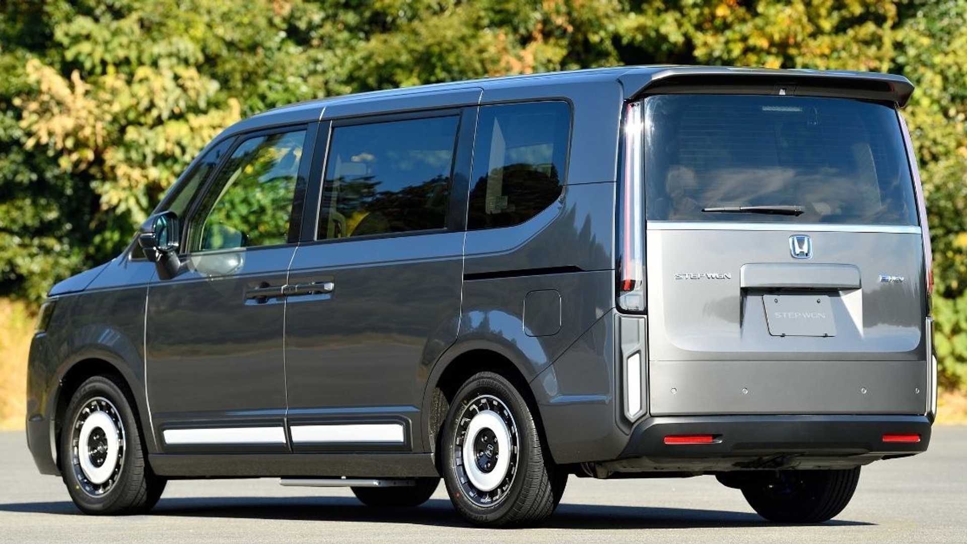 2022 honda step wgn 5