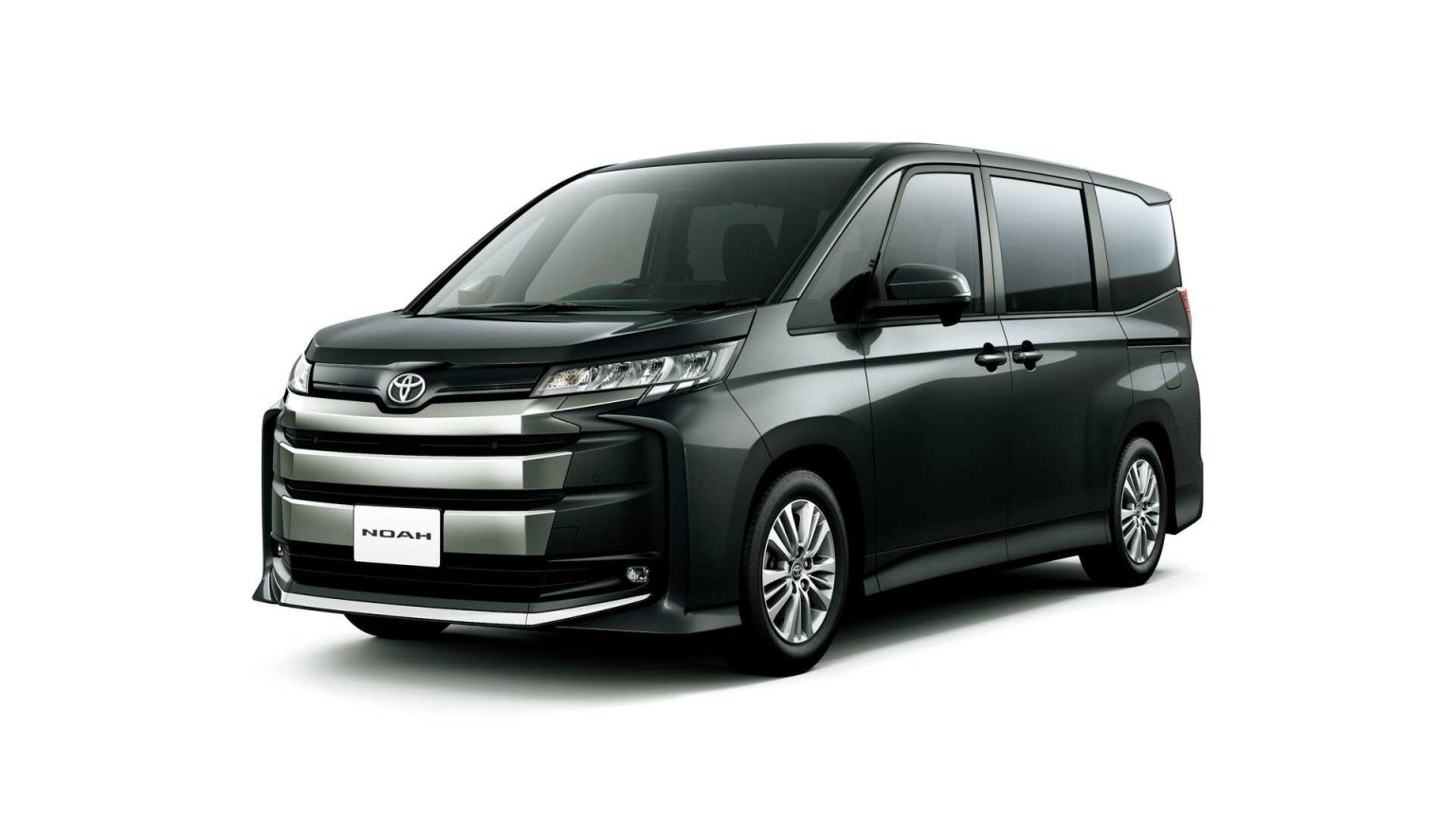 2022 toyota noah 5