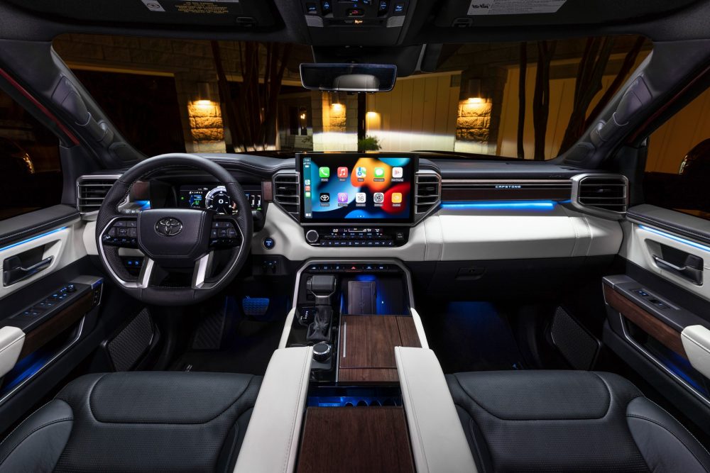 2023 toyota sequoia 4