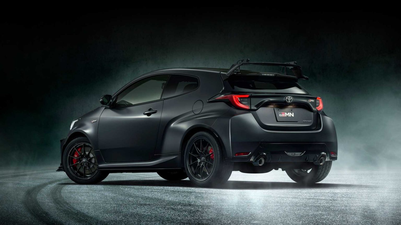 2022 Toyota GRMN Yaris Tanıtıldı! Farkları Neler? toyota grmn yaris 2