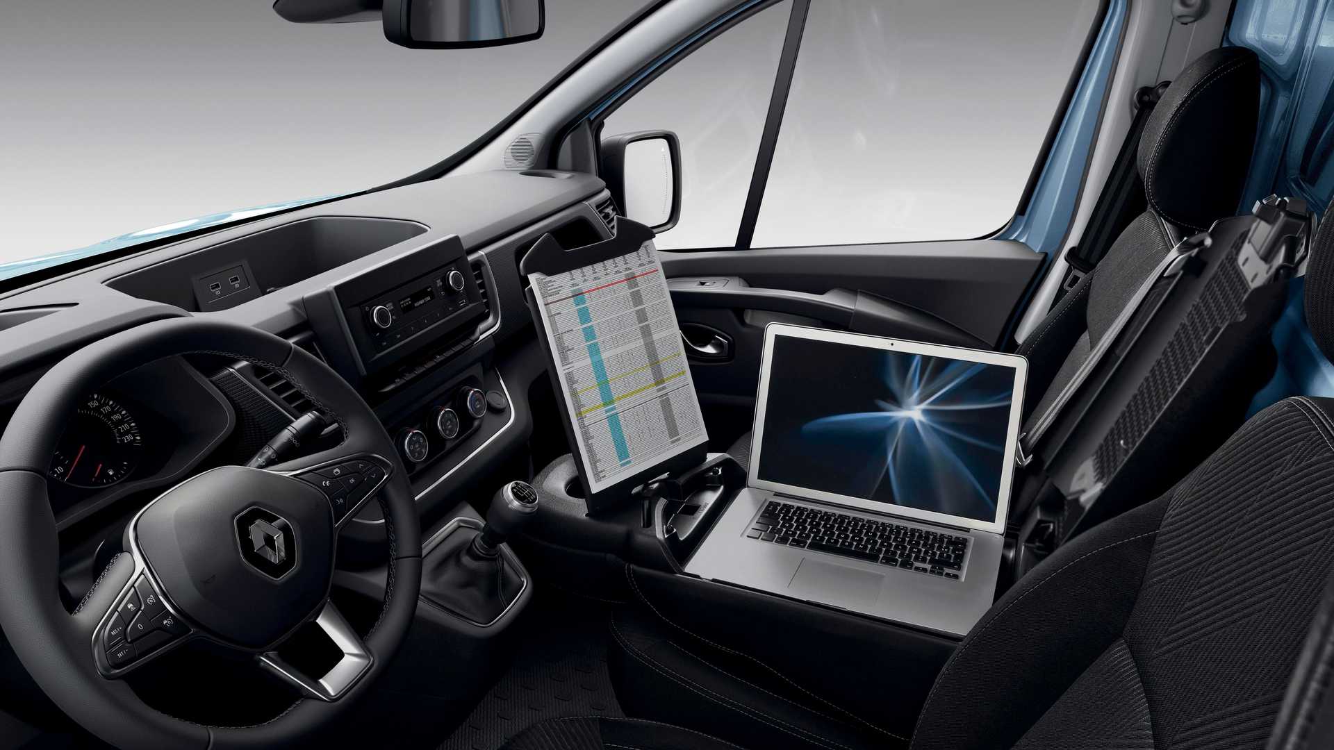 2022 renault trafic 2