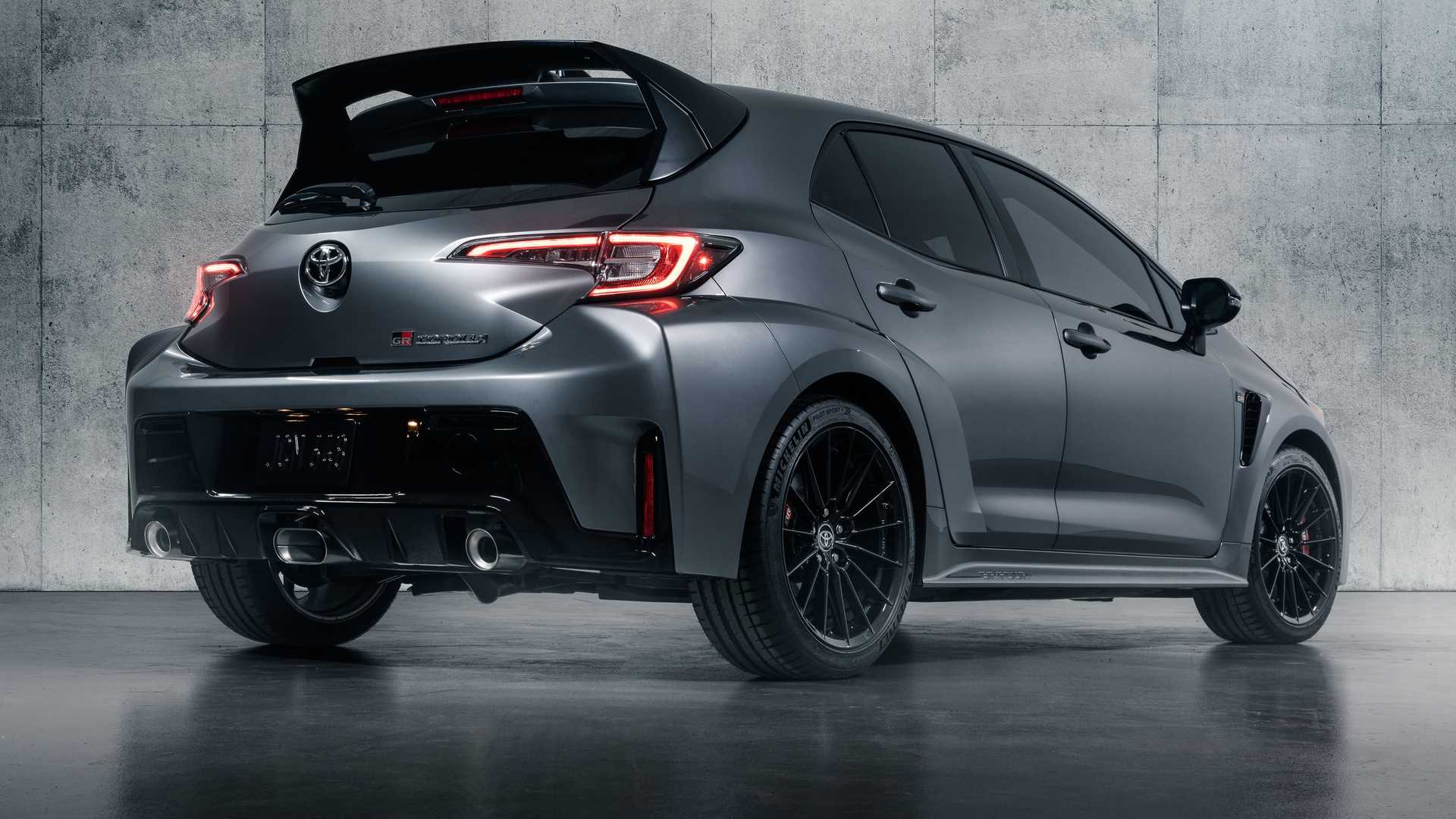 2022 toyota gr corolla 4