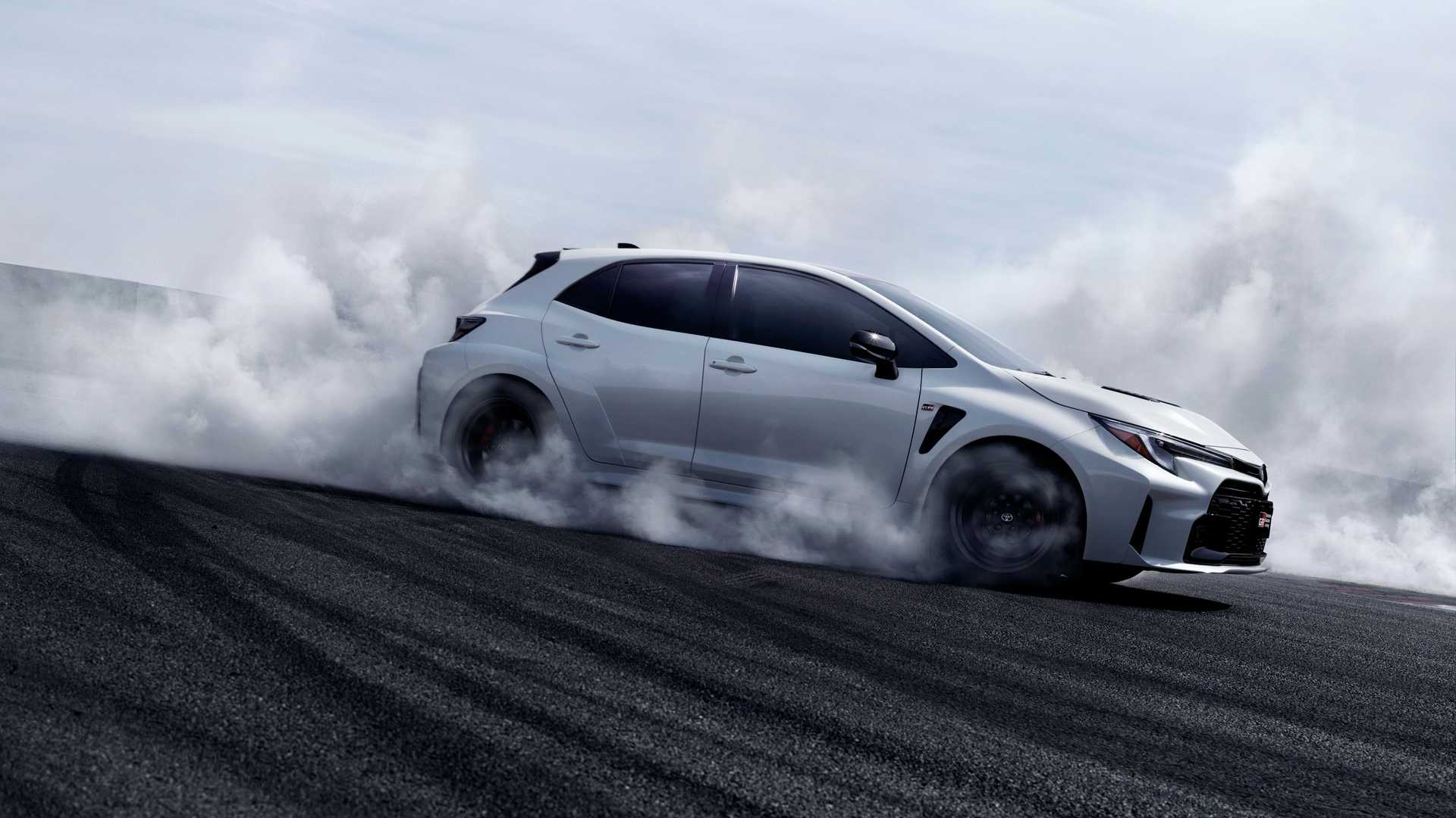 2022 toyota gr corolla 6