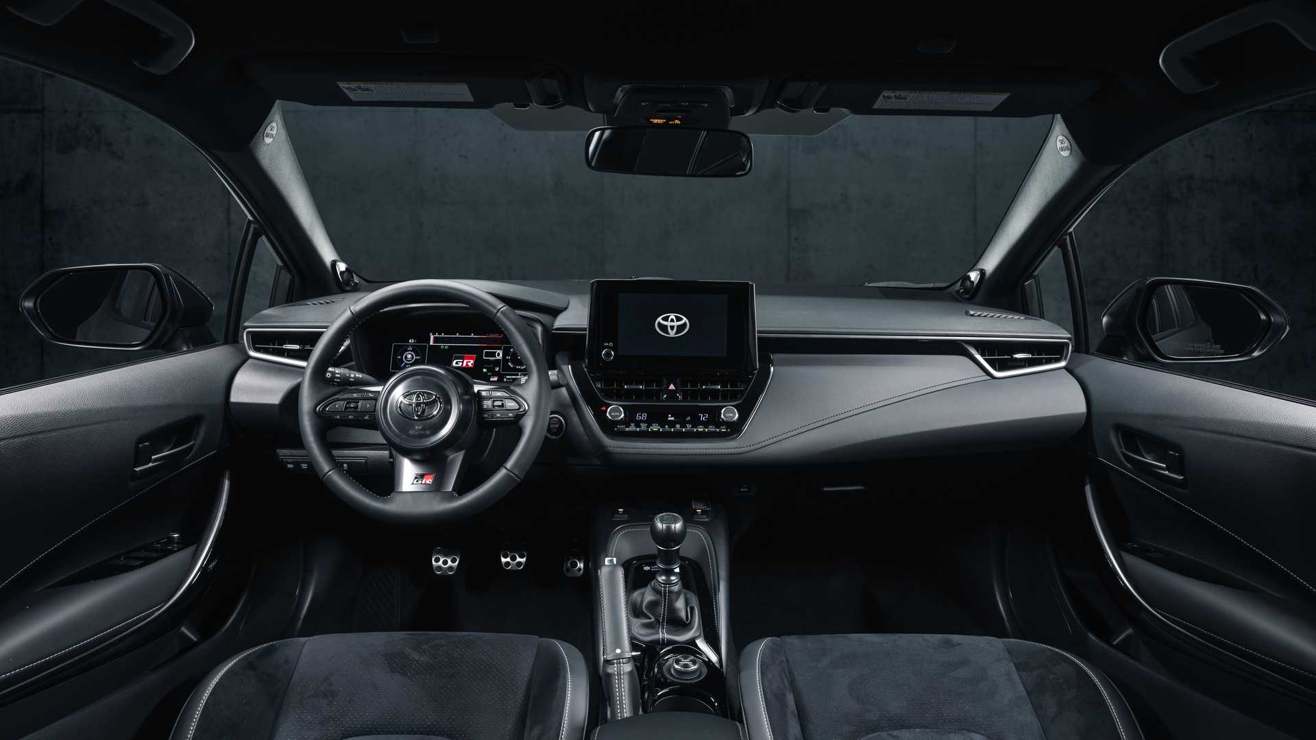 2022 toyota gr corolla 7