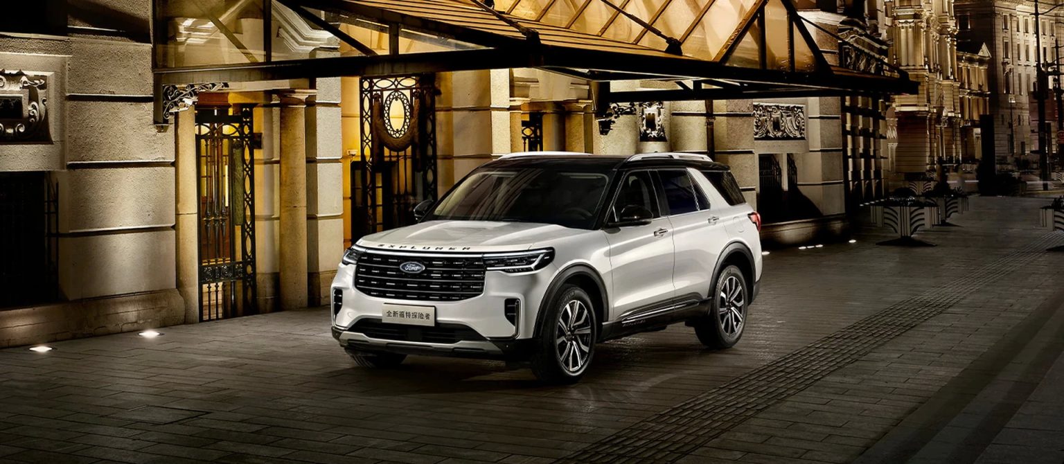 2022 ford explorer 2