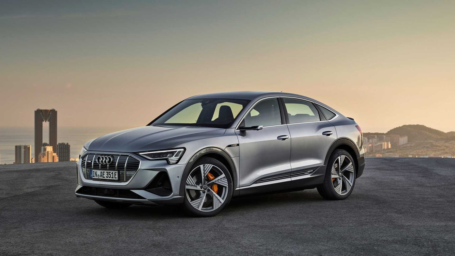 2022 audi e tron suv 3